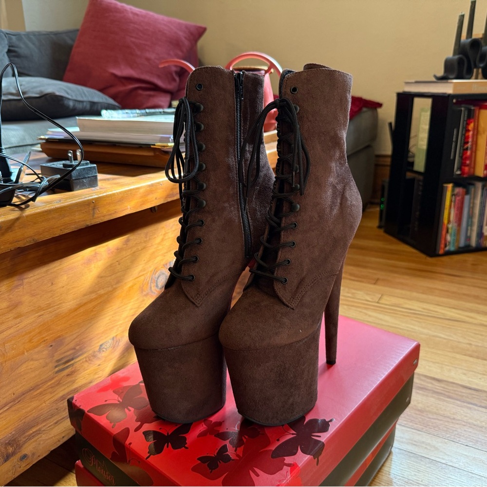 Brown 8” pleasers size 9 NEW!! - Picture 7 of 7